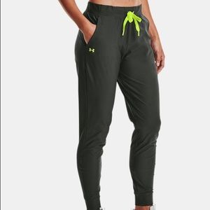 UA Vanish Joggers